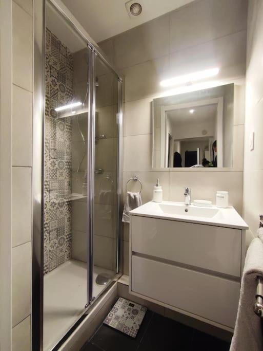 Appartement Proche Paris/Metro Asnieres-sur-Seine Ngoại thất bức ảnh